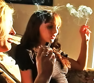 Sexy Cigarette Sharing Smoking Fetish Videos